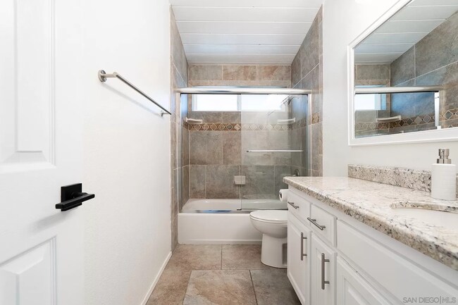 Building Photo - 5582 Baja Dr