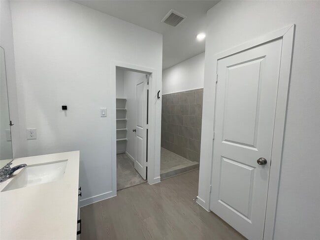 Building Photo - 16503 Texas Palmetto Wy