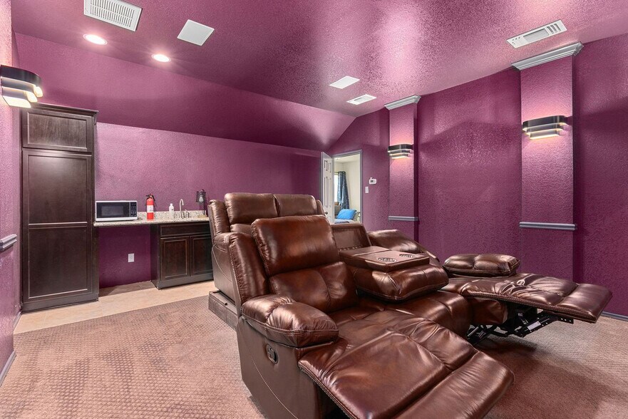 Building Photo - 4905 Ledgestone Trail