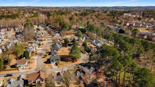 Building Photo - 4209 Zephyrhills Dr