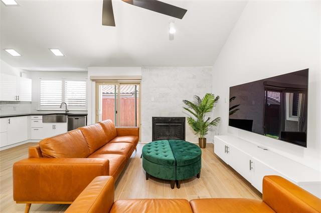 Building Photo - 4242 N Capistrano Dr