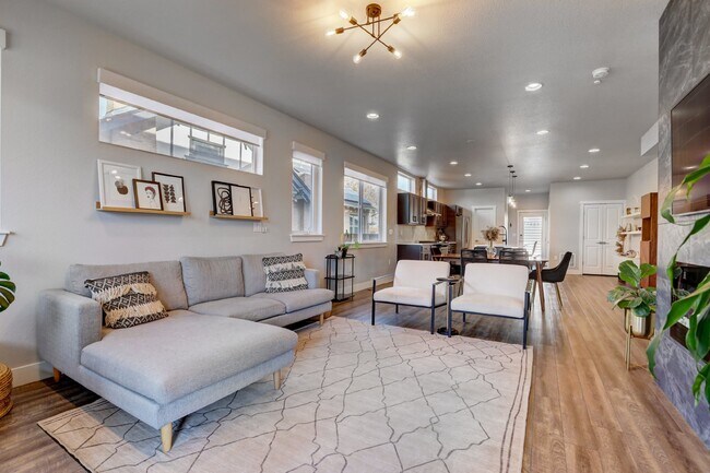 Building Photo - $4,145.95 - 3 Bed, 2.5 Bath Townhome In Denver with Central AC and Outdoor Space!