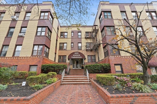 Building Photo - 6035 JFK Blvd E