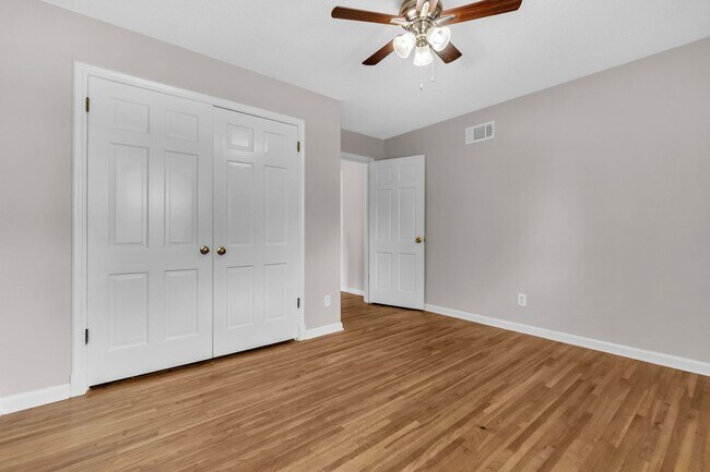 Building Photo - Newly Renovated 4-Bedroom Home in Germanto...