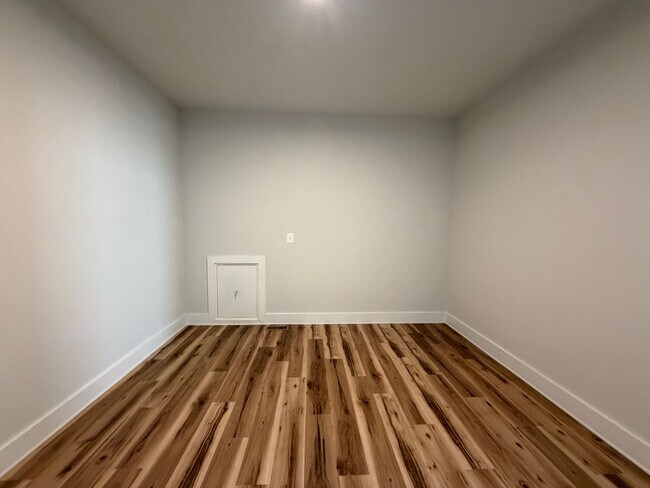 Building Photo - 1788 Flora Ln