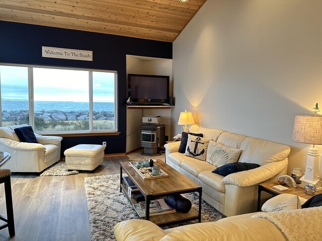 Building Photo - 1499 Diamond Head Ave SW