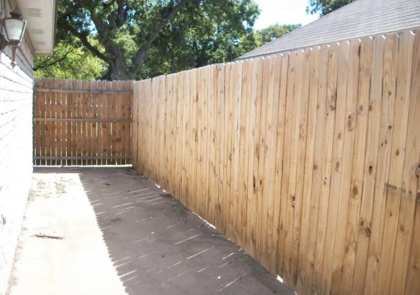 Building Photo - 103 Obrien Ct