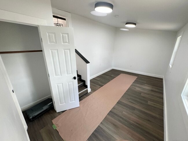 Building Photo - 22 Hemlock Trail