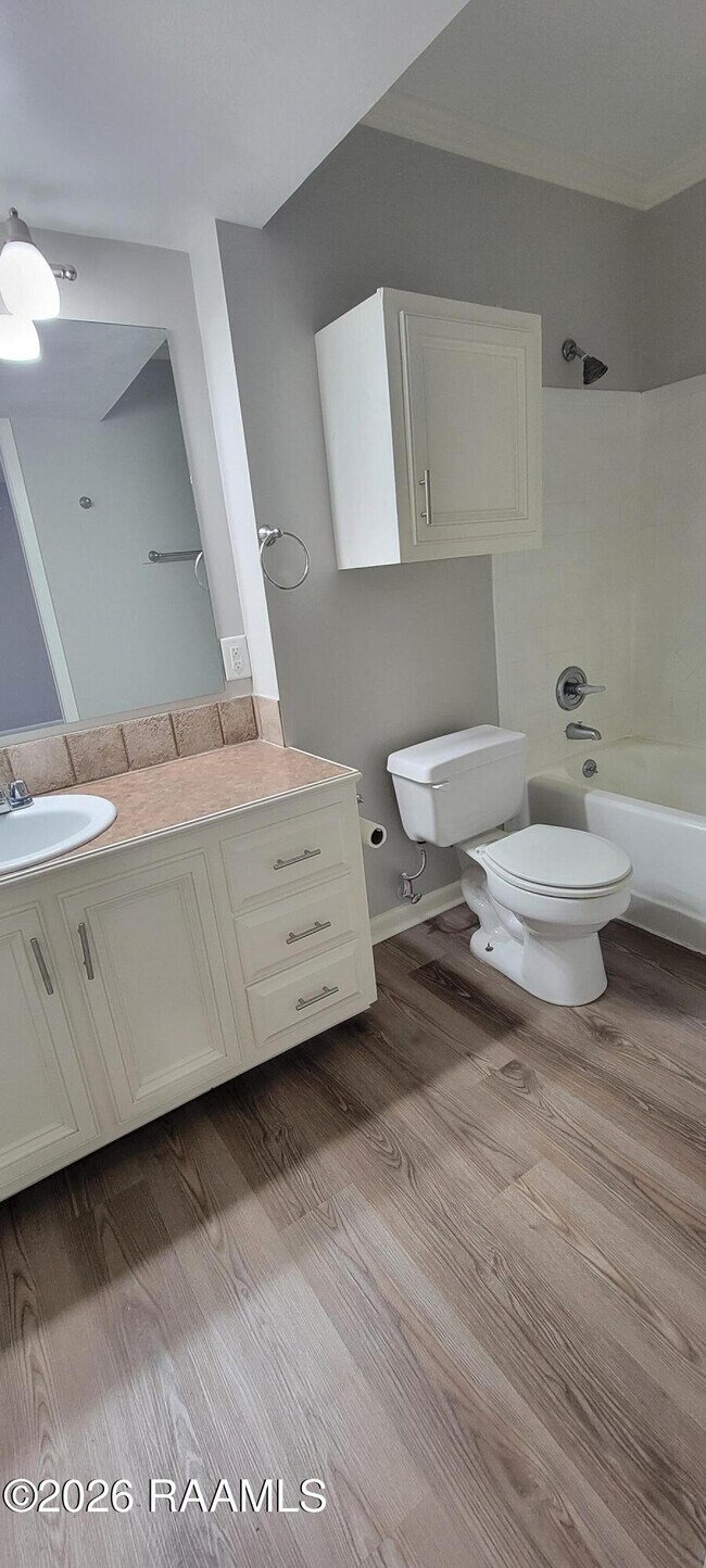 Building Photo - 220 Doucet Rd