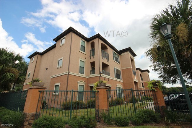 Building Photo - 2914 Olmos Creek Dr