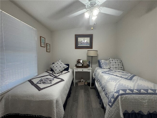 Building Photo - 7429 Martin Dr