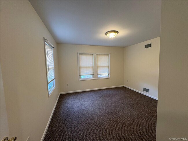 Building Photo - 3 Brookwood St