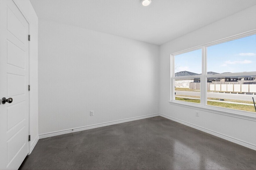 Building Photo - 1255 Concord Dr