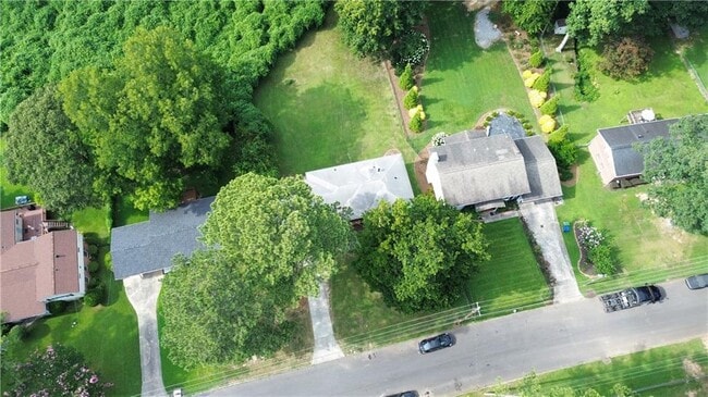 Building Photo - 3457 Dale Ln SW