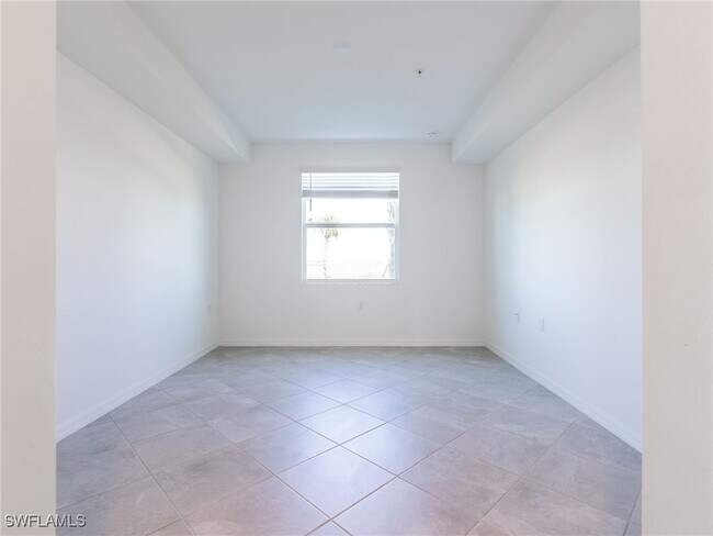 Building Photo - 5807 Double Eagle Cir
