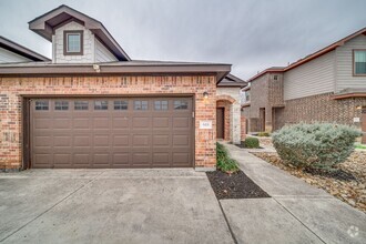 Building Photo - Right Unit, 2-Unit Townhome, One-Story