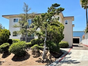 Building Photo - 259 Alestar St