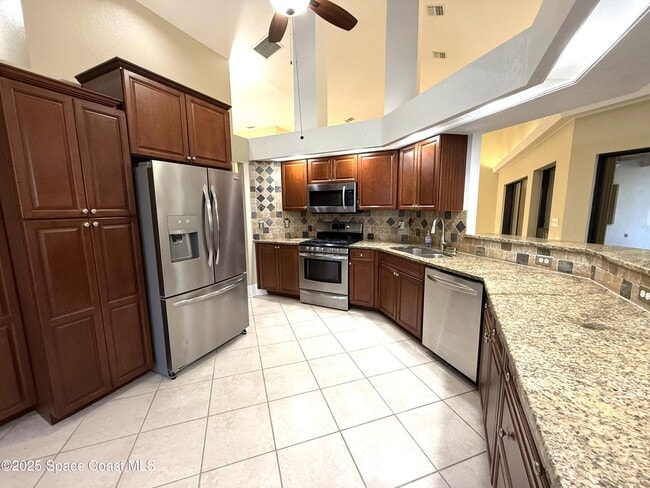 Building Photo - 108 Windward Way