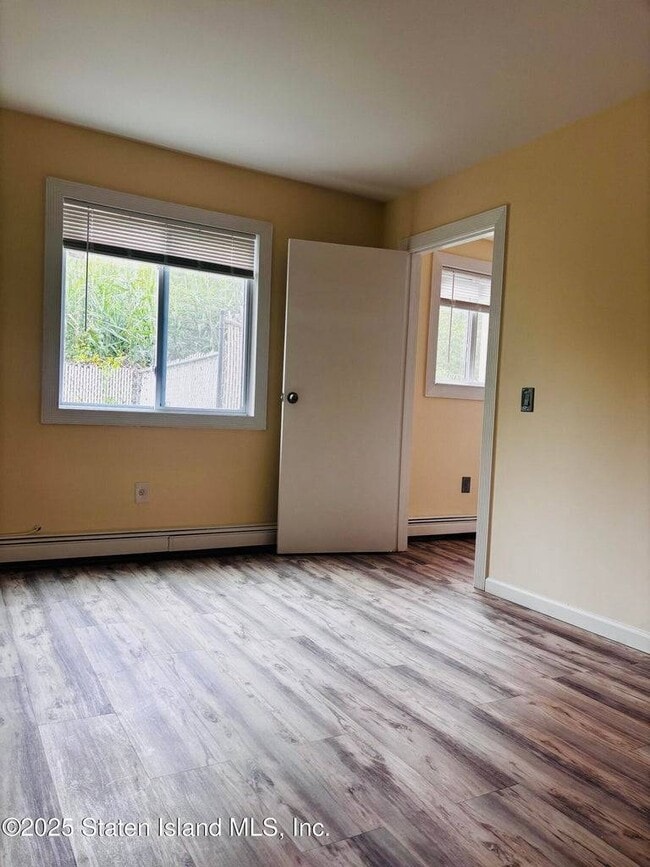 Building Photo - 145 Sandalwood Dr