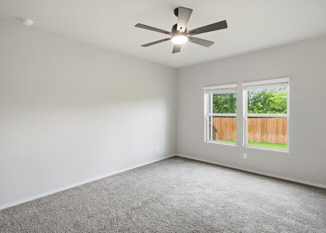 Building Photo - Spacious 4 Bedroom Home with Game Room and Flex Space!