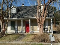 Building Photo - 350 Meadow Crossing Dr