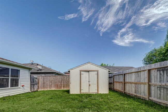 Building Photo - 5318 Cilantro Ln