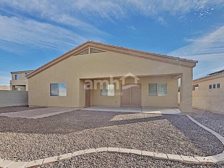 Building Photo - 6661 E Gehrig Ln
