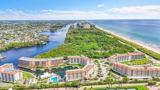 Building Photo - 2871 N Ocean Blvd