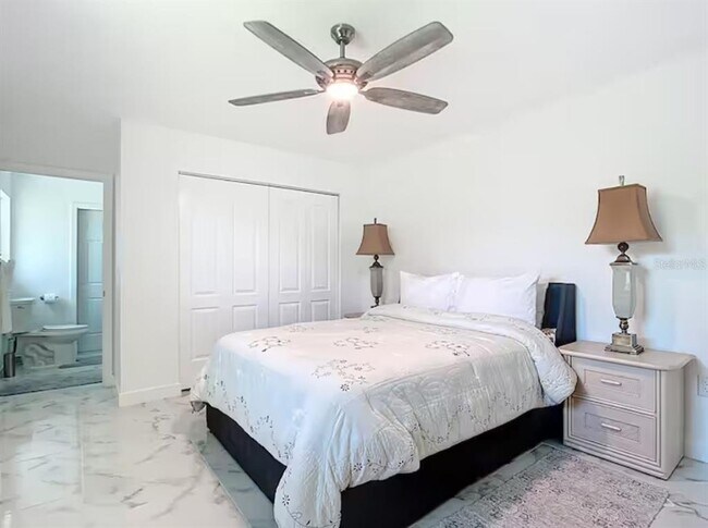 Building Photo - 9308 President Cir