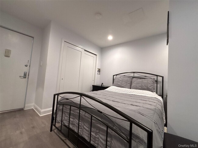 Building Photo - 30 Barstow Rd