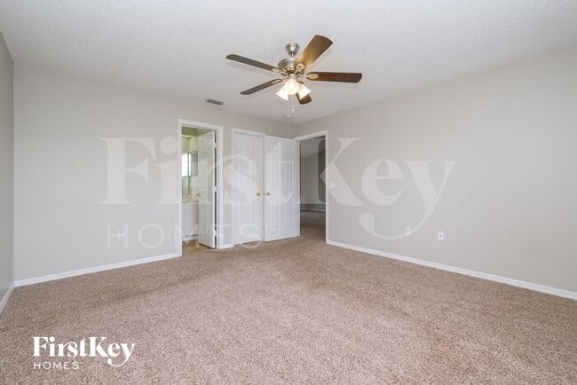 Building Photo - 2924 Woodcrest Ln
