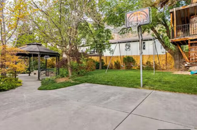 Building Photo - BEREA PROPERTY ( PRIVATE)