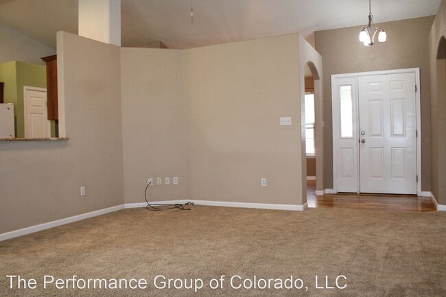 Building Photo - 4 br, 3 bath House - 4214 Getaway Place