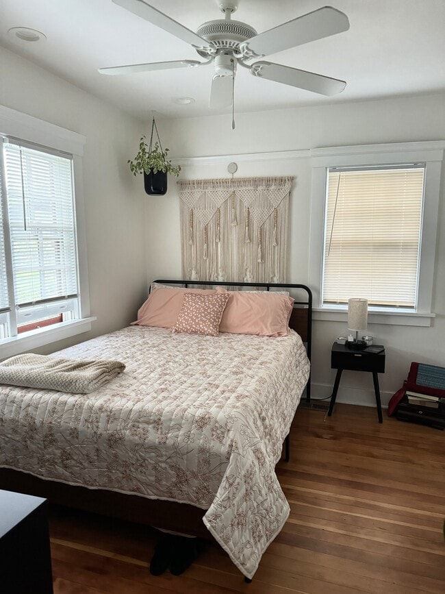 Bedroom for size - 1242 Susana Street