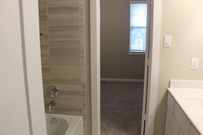 Building Photo - 1538 Rustling Creek Dr