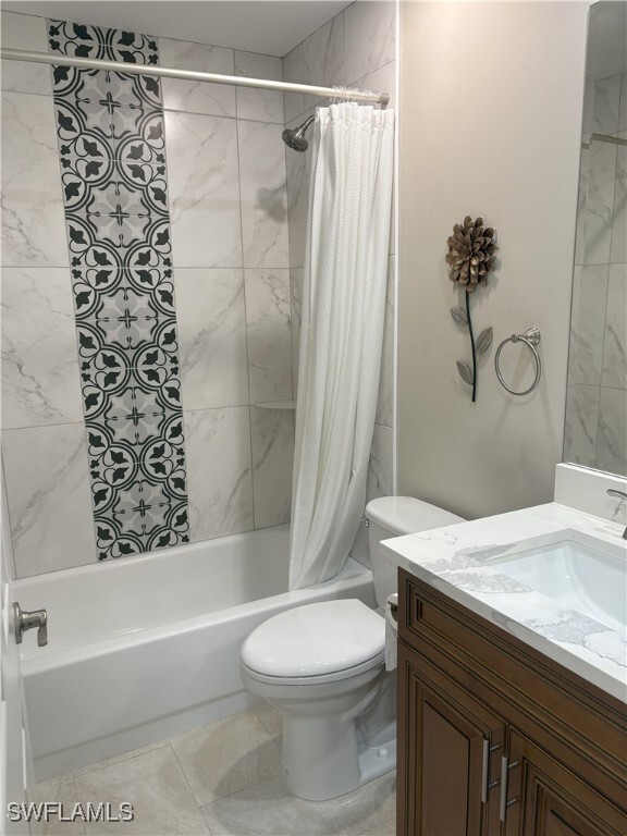 Building Photo - 853 Tanbark Dr