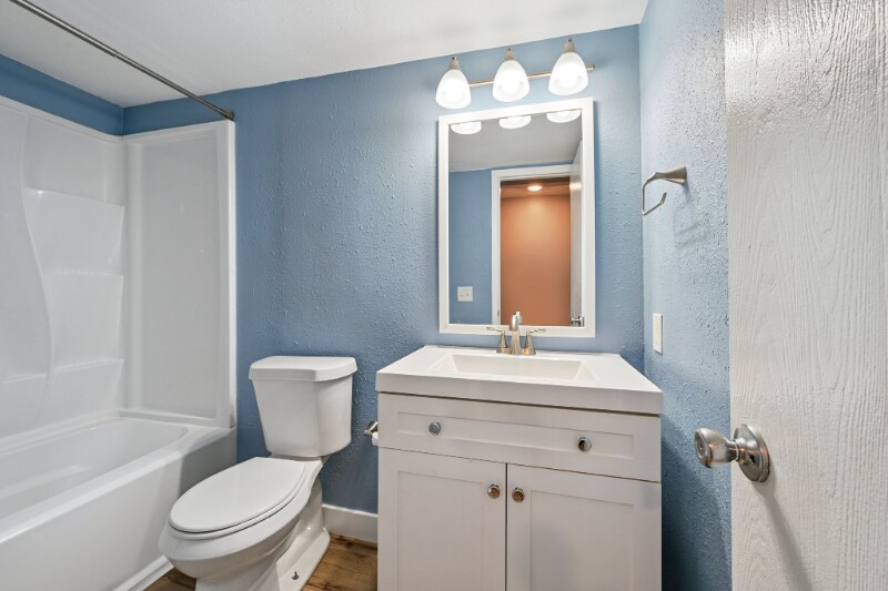 Building Photo - 14896 E 2nd Ave