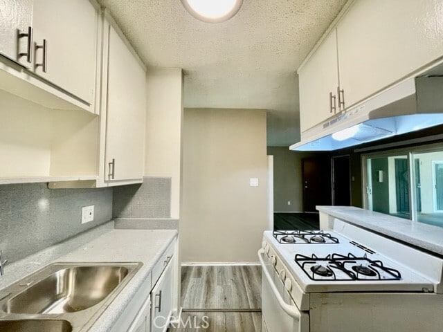 Building Photo - 12425 Harris Ave