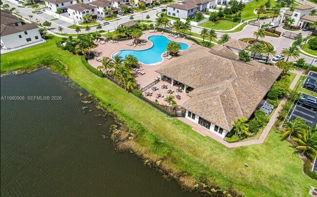 Building Photo - 3274 W 96 Pl