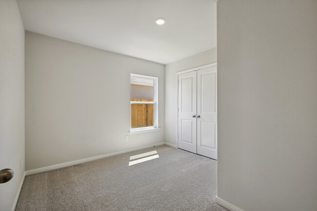 Building Photo - 10410 Red Cardinal Dr