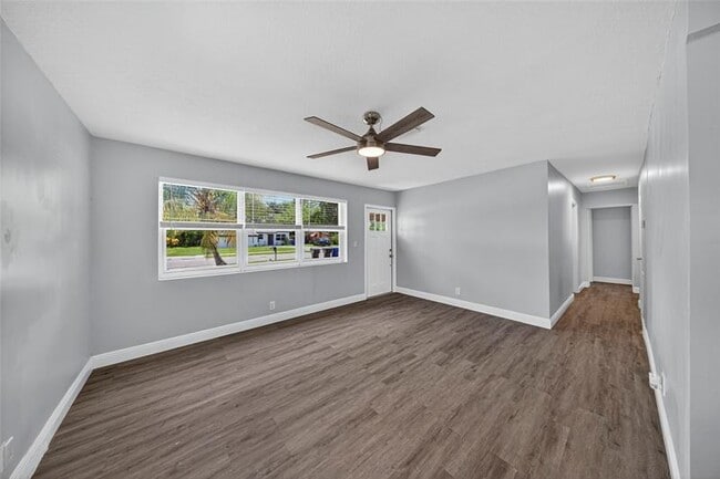 Building Photo - 5901 NW 42nd Terrace