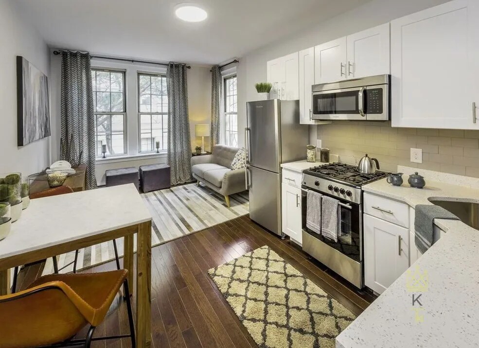 Building Photo - 28 Clearway St