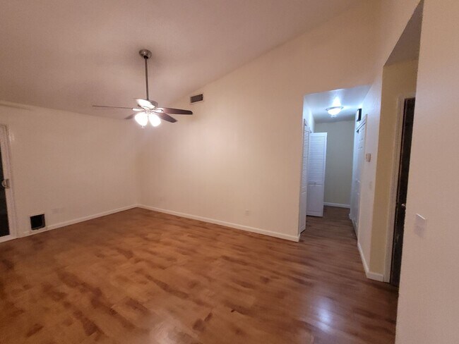 Building Photo - Beautiful home with wood floors