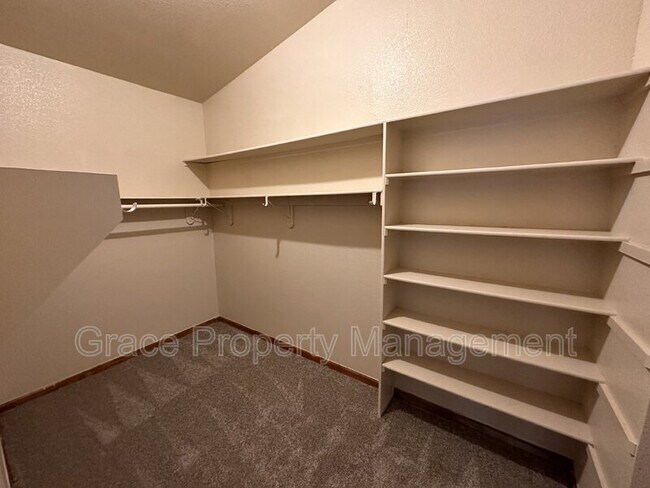 Building Photo - 3453 W 65th Ave