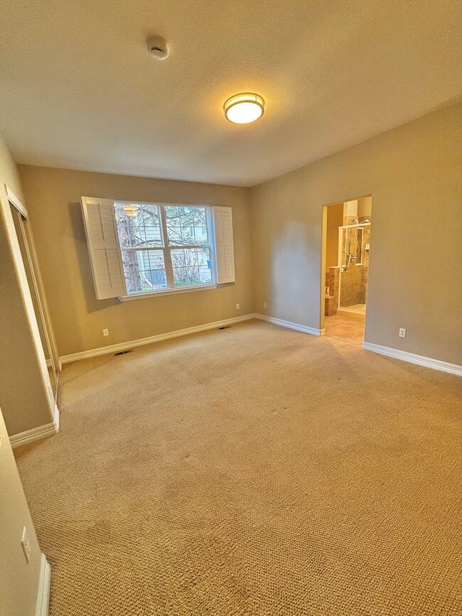 Building Photo - 8890 Tappy Toorie Cir