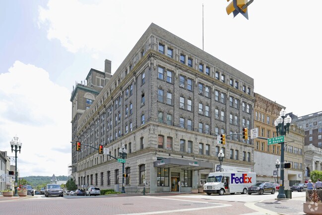 Primary Photo - The Washington Trust Building