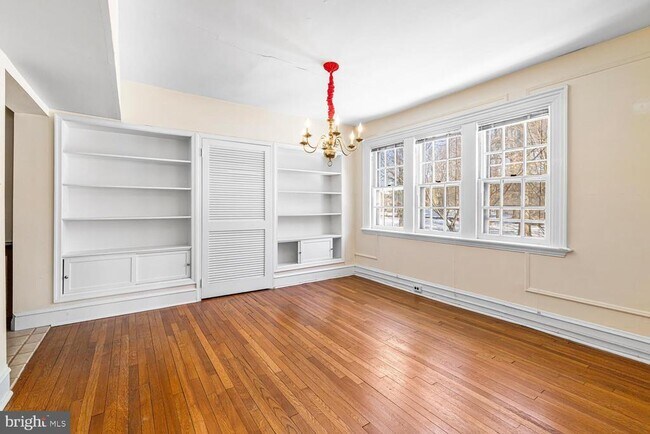 Building Photo - 415 City Ave