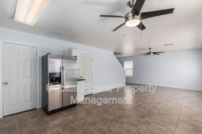 Building Photo - 2464 S Nielson St