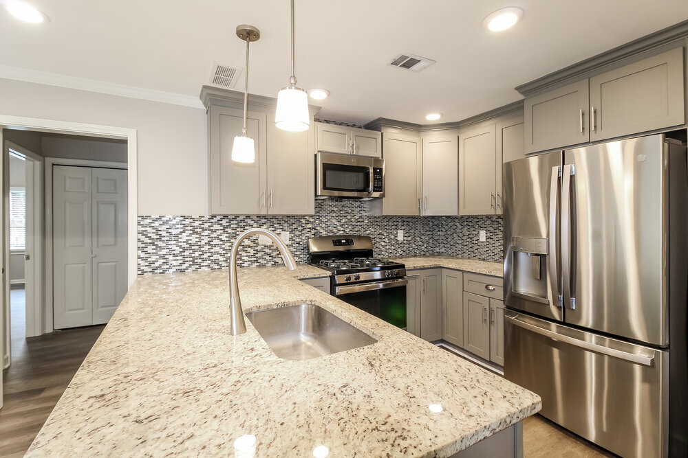 Building Photo - 2570 Broadmoor Ct