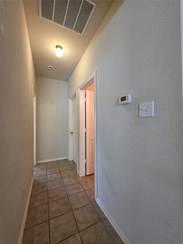 Building Photo - 6000 Mariposa Dr